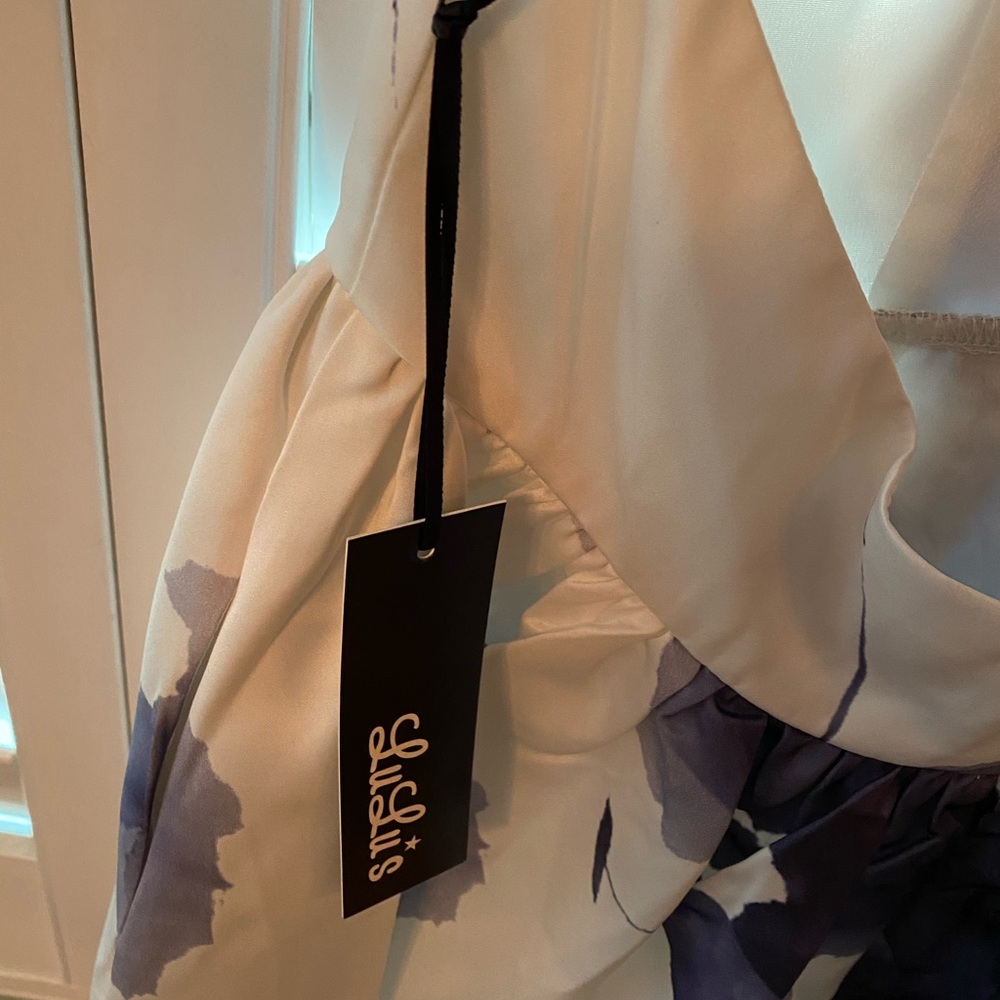 Lulu’s Dress - Picture 4 of 5